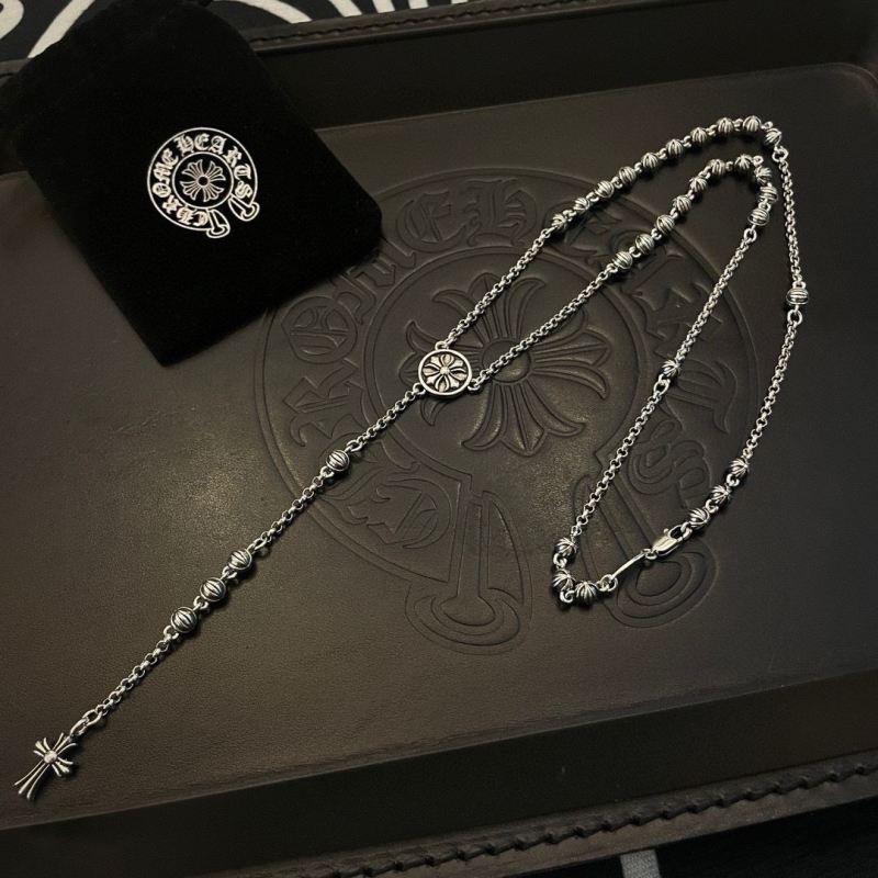 Ch*0me He**ts necklaces